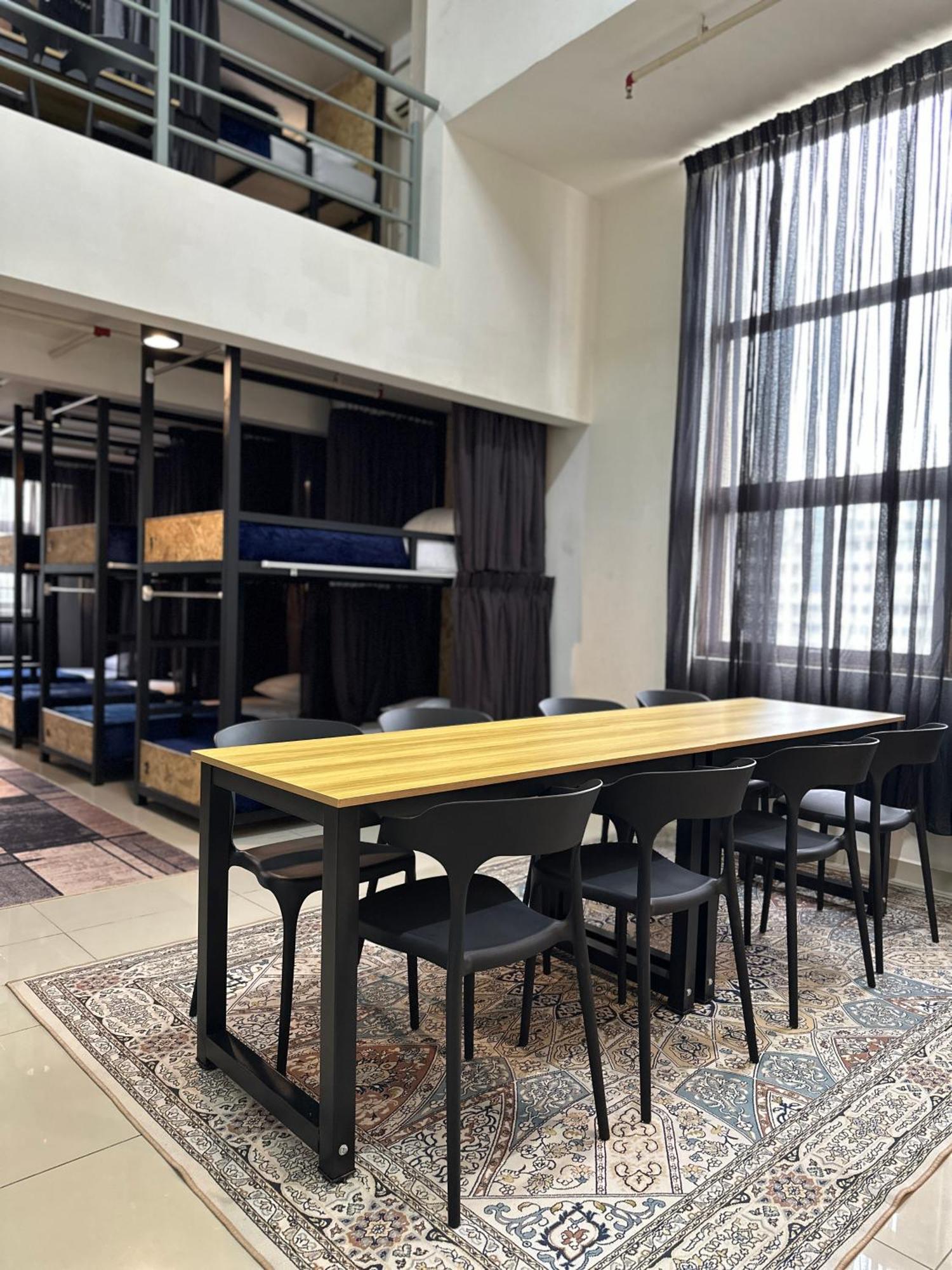 Mix Hostel Kl By Chillout Hostel Petaling Jaya Esterno foto