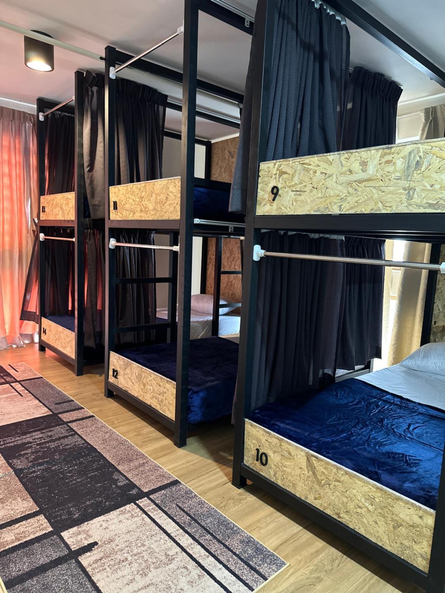 Mix Hostel Kl By Chillout Hostel Petaling Jaya Esterno foto