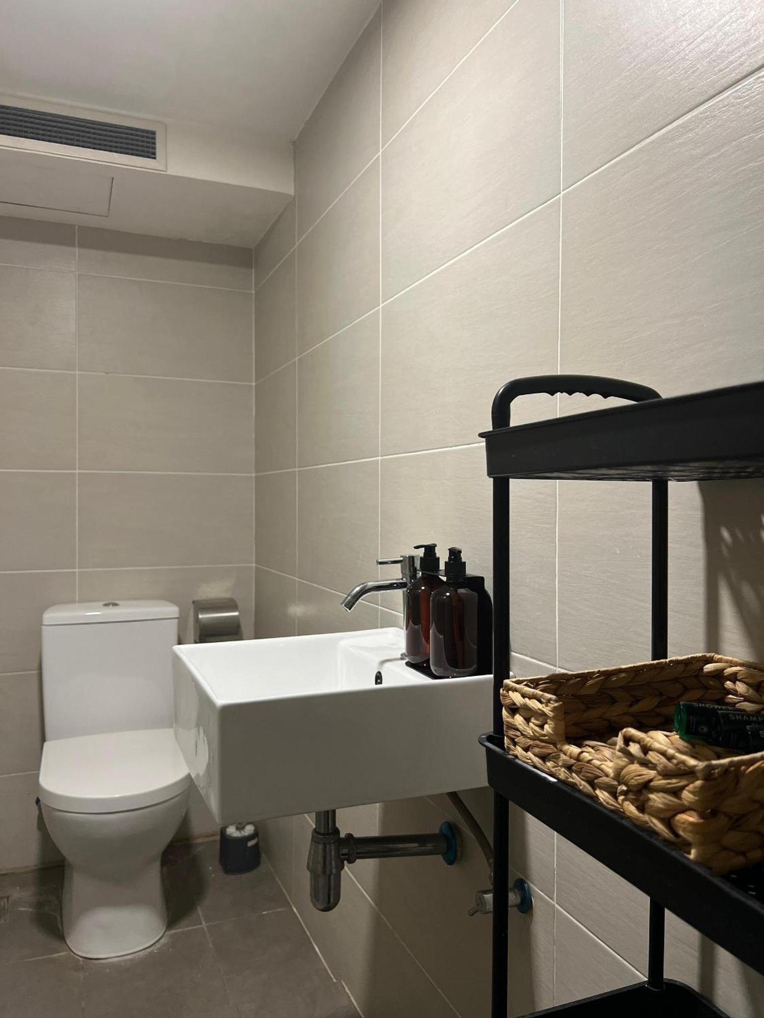 Mix Hostel Kl By Chillout Hostel Petaling Jaya Esterno foto