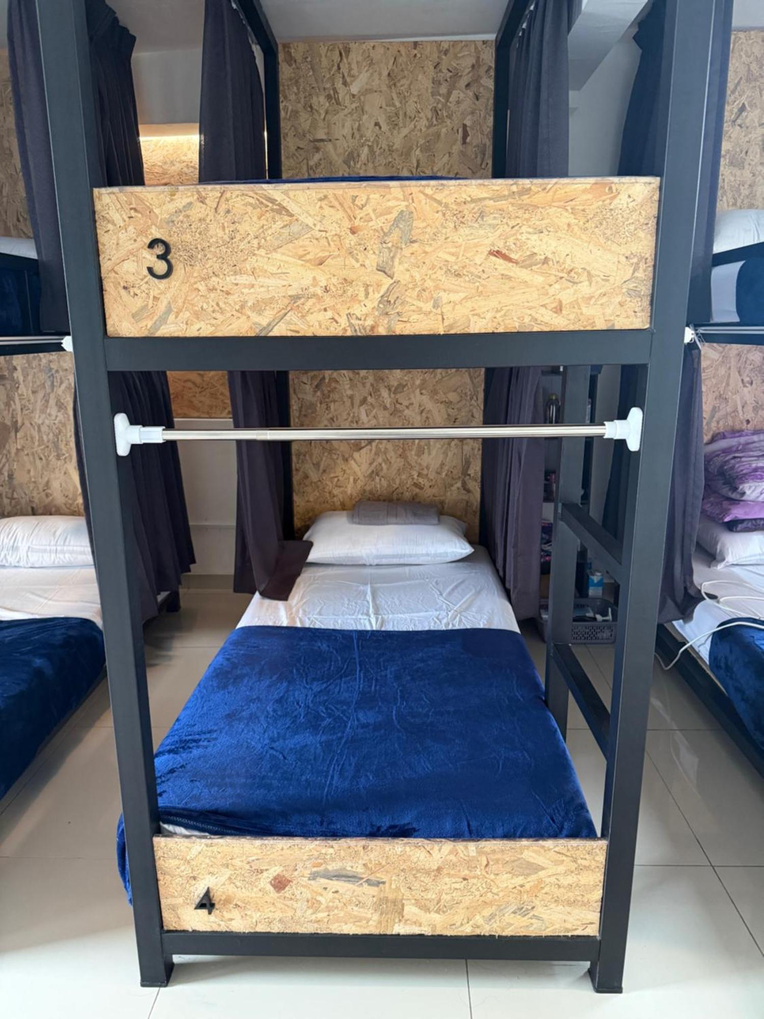 Mix Hostel Kl By Chillout Hostel Petaling Jaya Esterno foto
